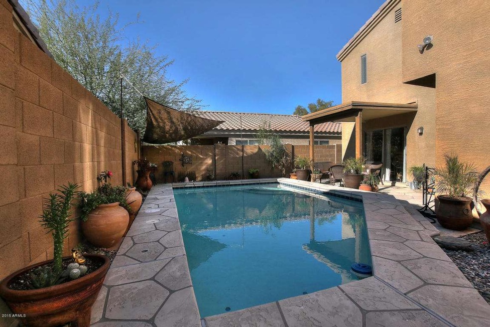 3709 W Dunbar Dr Phoenix AZ-large-018-26