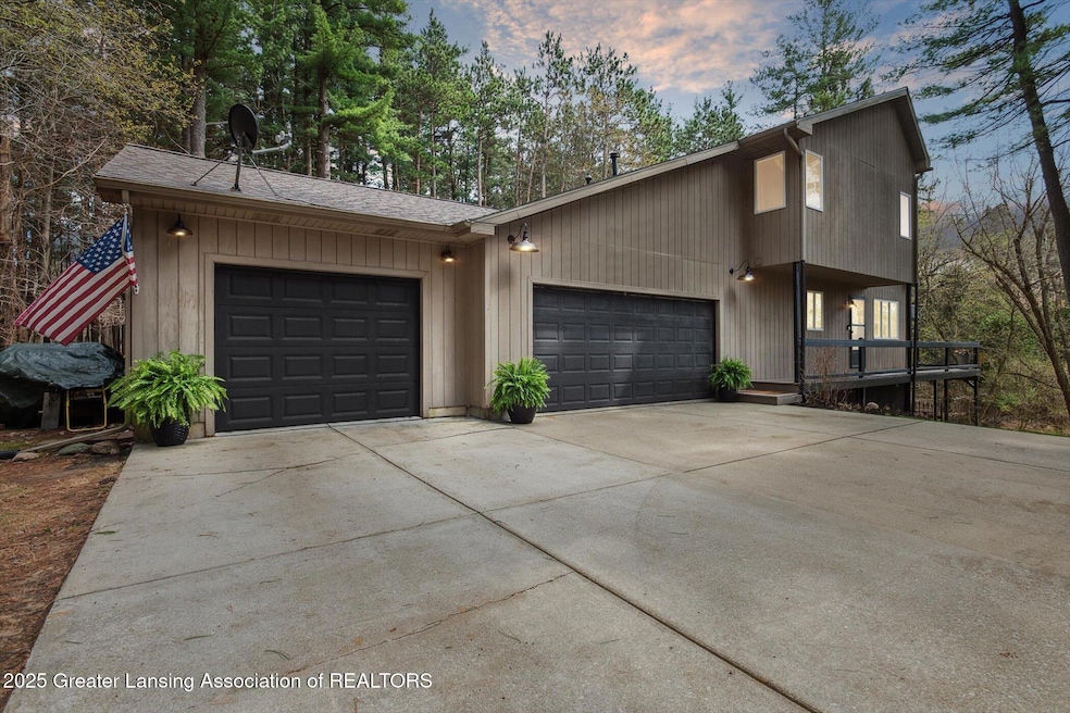 01-8471-Clark-Rd-East-Lansing-MI-48823--