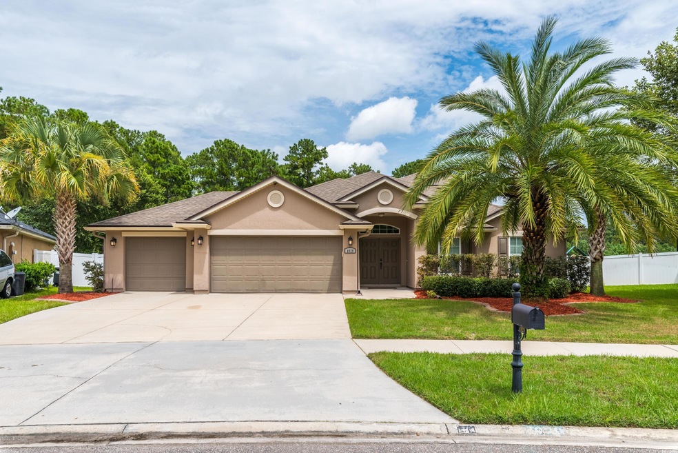 4929 Creek Bluff Ln-1