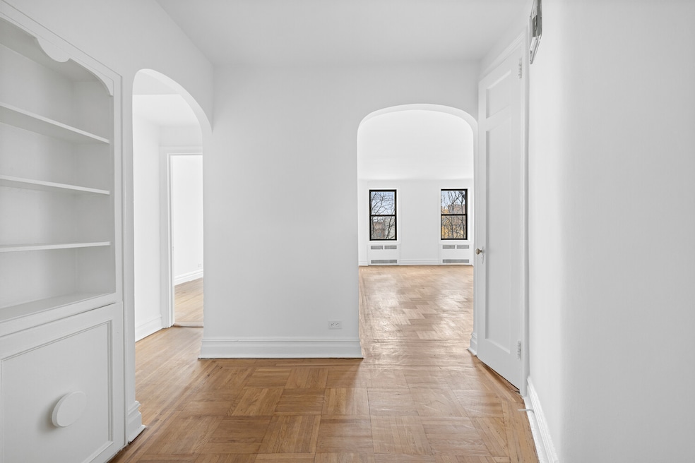 1701 Albemarle Rd unit F9, Brooklyn, NY 11226 - photo 1