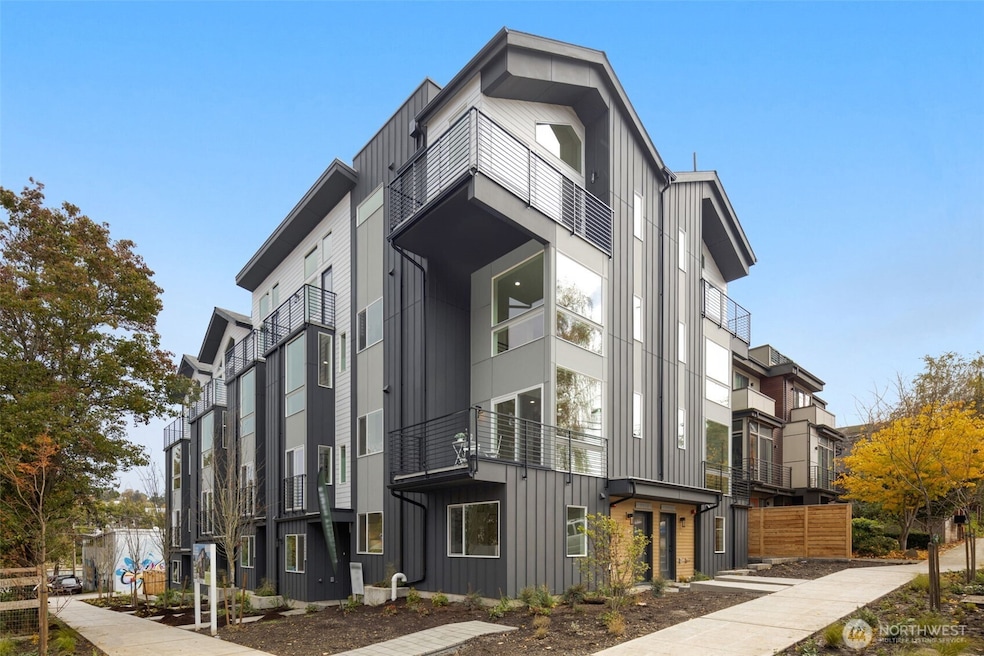 2019 W Bertona St, Seattle, WA 98199 - photo 1