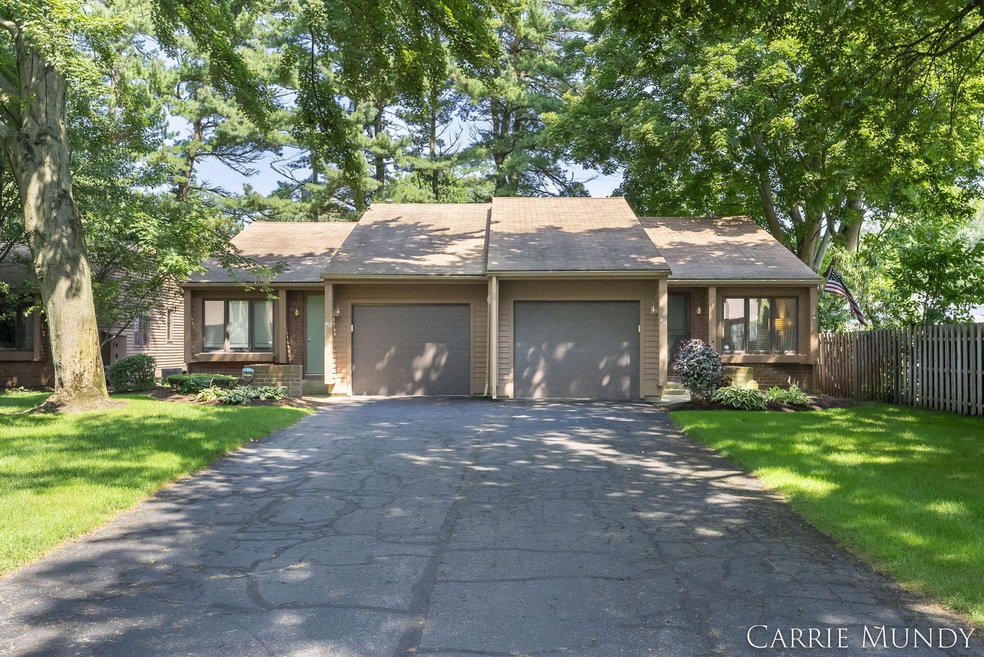 1-web-or-mls-451-evergreen-ln