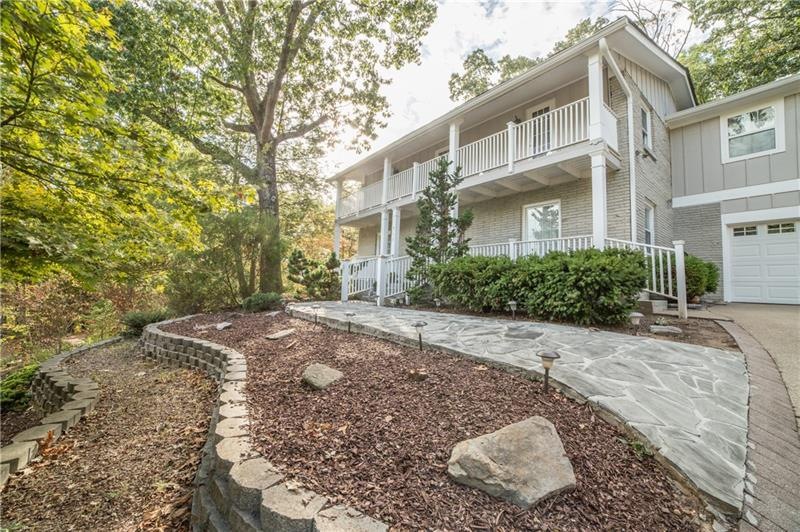 710 Honeysuckle Ln, Gainesville, GA 30501 - photo 1