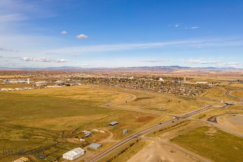 For Sale $1,073,357 • Co-Listing Agent