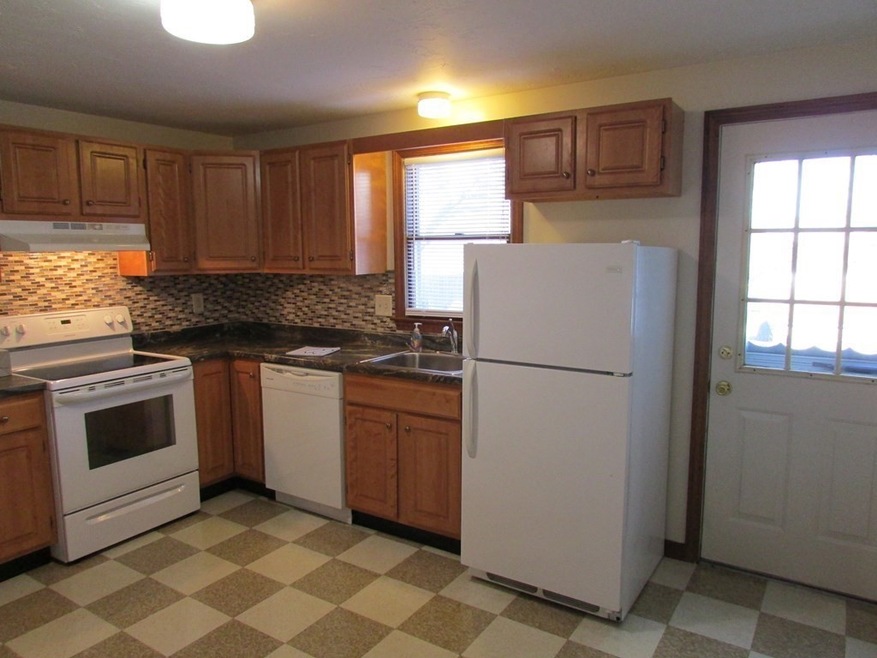 29 Greystone St unit 29, Quincy, MA 02169 - photo 1