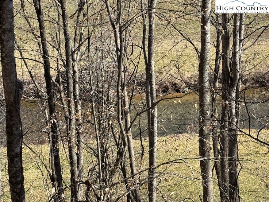 Beautiful views of Big Horse Creek