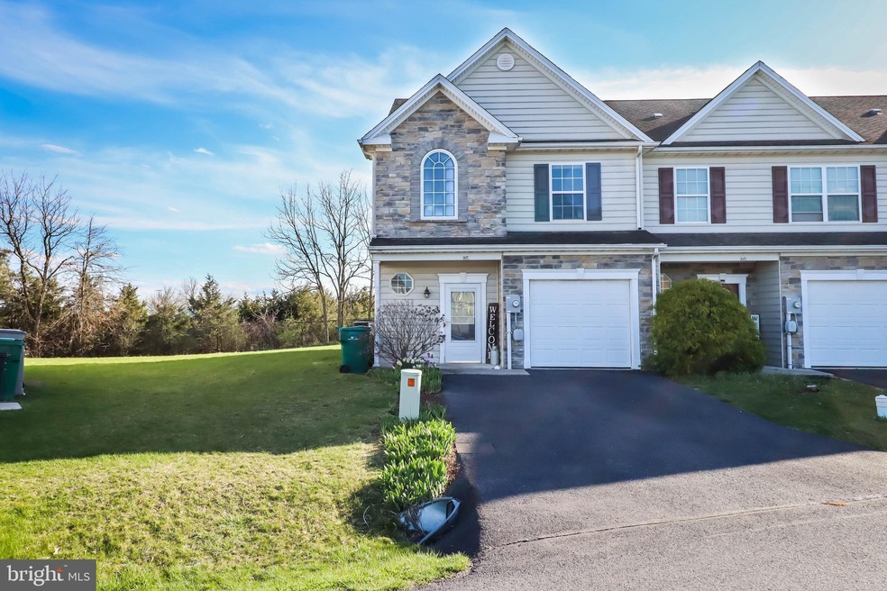 1250 Emilys Ct, Greencastle, PA 17225 - photo 1