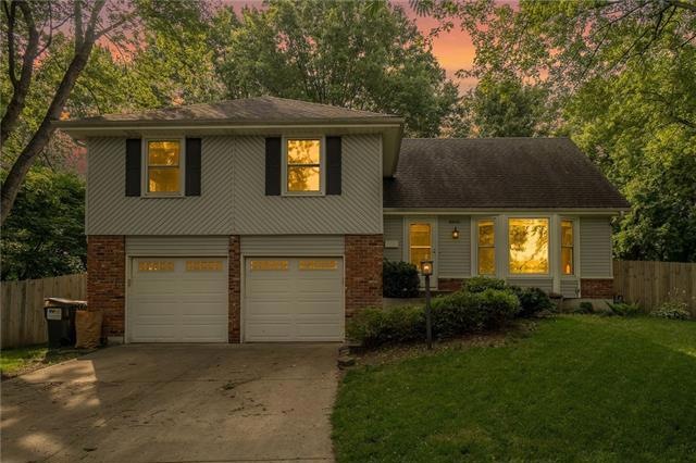 8845 Widmer Rd, Lenexa, KS 66215 - photo 1