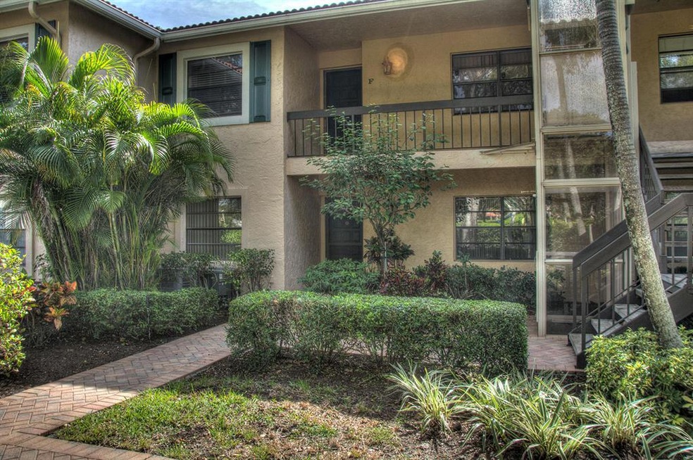 38 E Southport