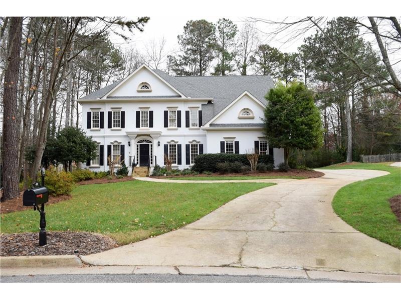 Beautiful Traditional home in sought-after Commons