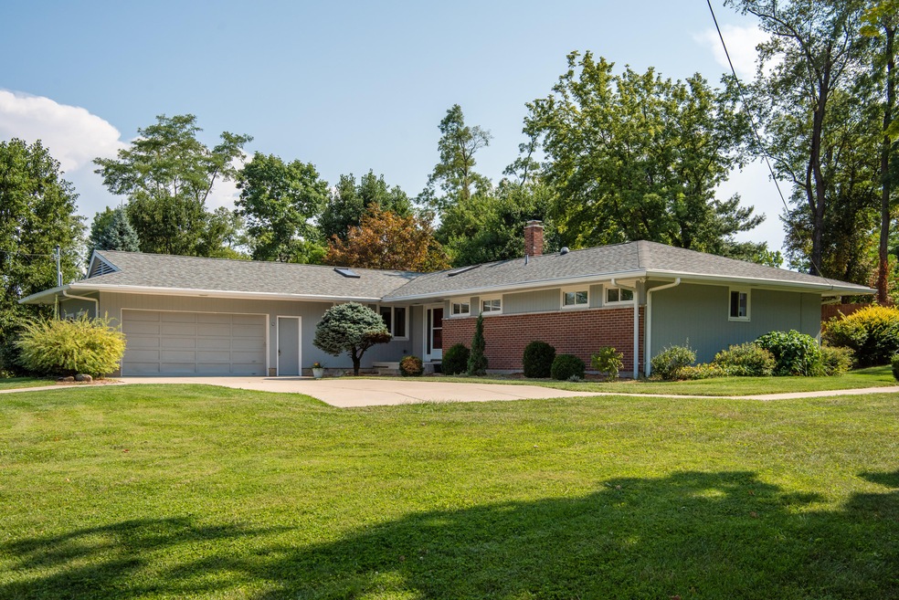 4000 Ives Ct, Dayton, OH 45414 - photo 1