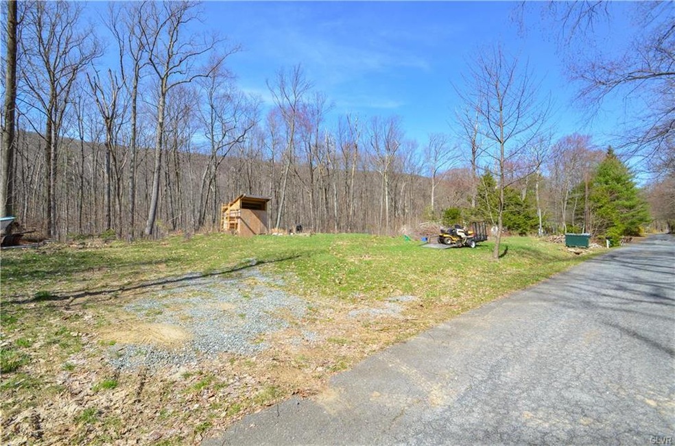 2876 N Shadow Oaks, Danielsville, PA 18038 - photo 1