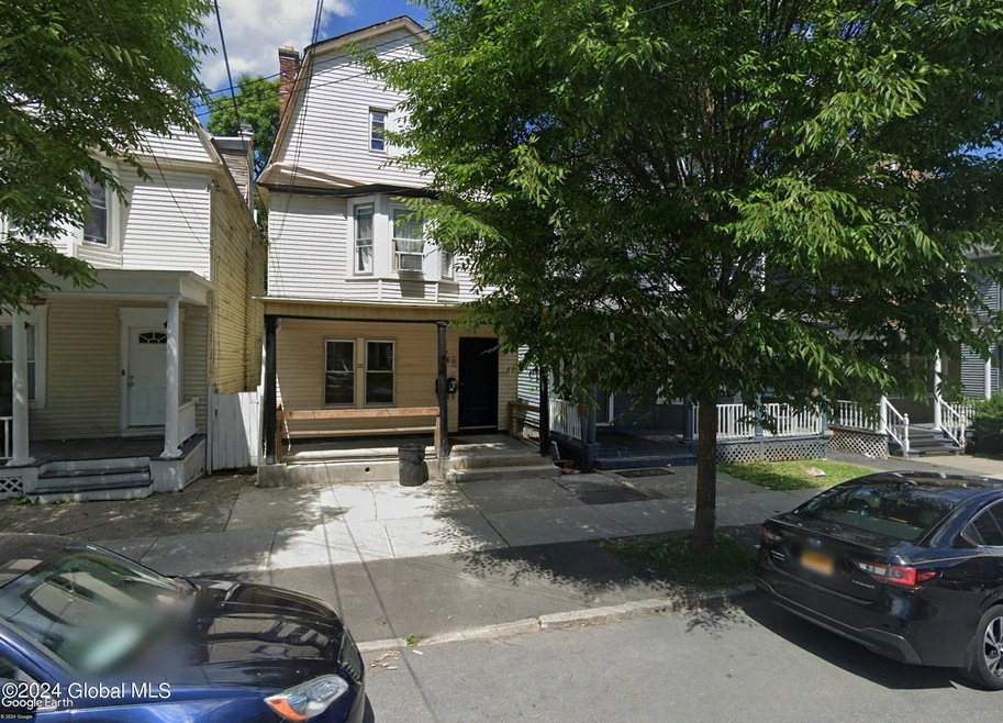 423 Hudson Ave unit 2, Albany, NY 12203 - photo 1