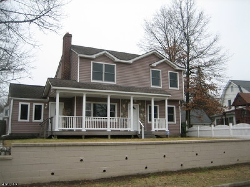 308 Pine St, Pompton Lakes, NJ 07442 - photo 1