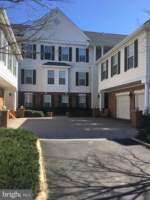 25272 Riffleford Square unit 204, Chantilly, VA 20152 - photo 1