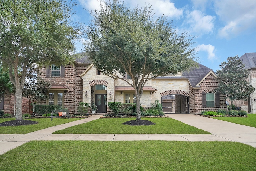 5603 Caspian Falls Ln, Fulshear, TX 77441 - photo 1