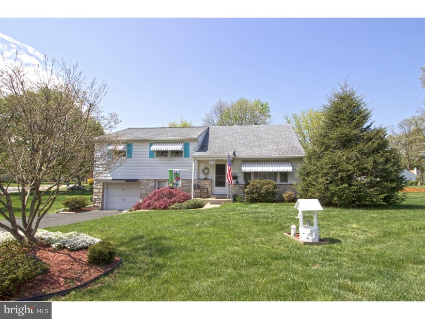 201 Central Dr, Lansdale, PA 19446 - photo 1