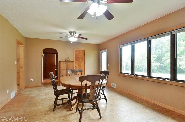 3975 Kaiser Rd, Three Oaks, MI 49128 - photo 1