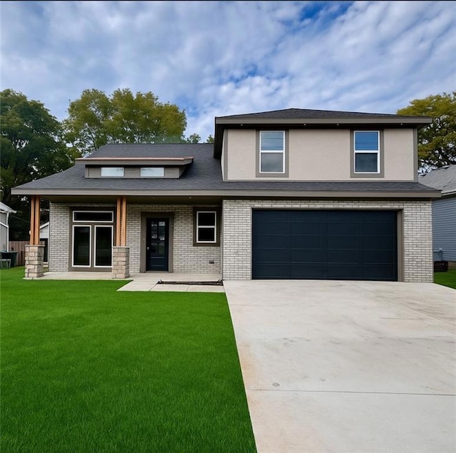 308 E Nichols St, Spring Hill, KS 66083 - photo 1