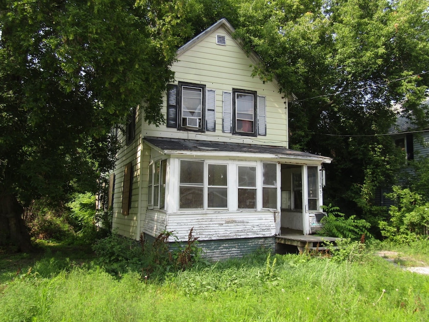 33 4th St, Swanton, VT 05488 - photo 1