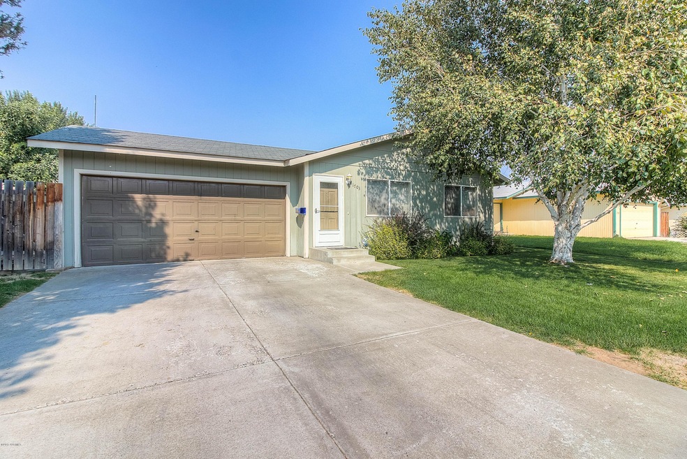1703 Parsons Loop - Yakima, WA 98908
