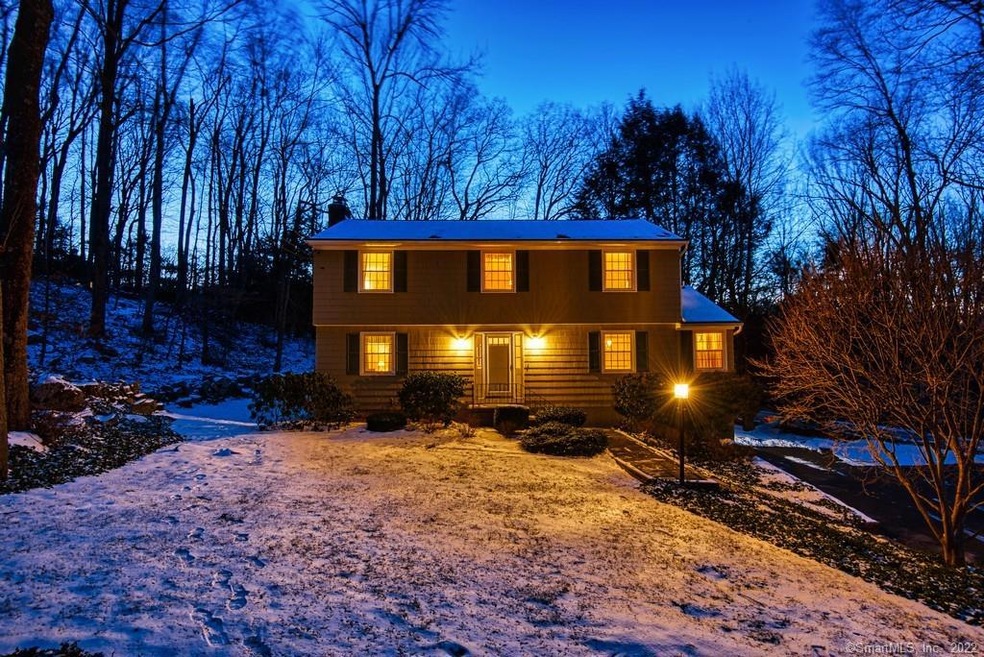 111 Fulling Mill Ln, Ridgefield, CT 06877 - photo 1