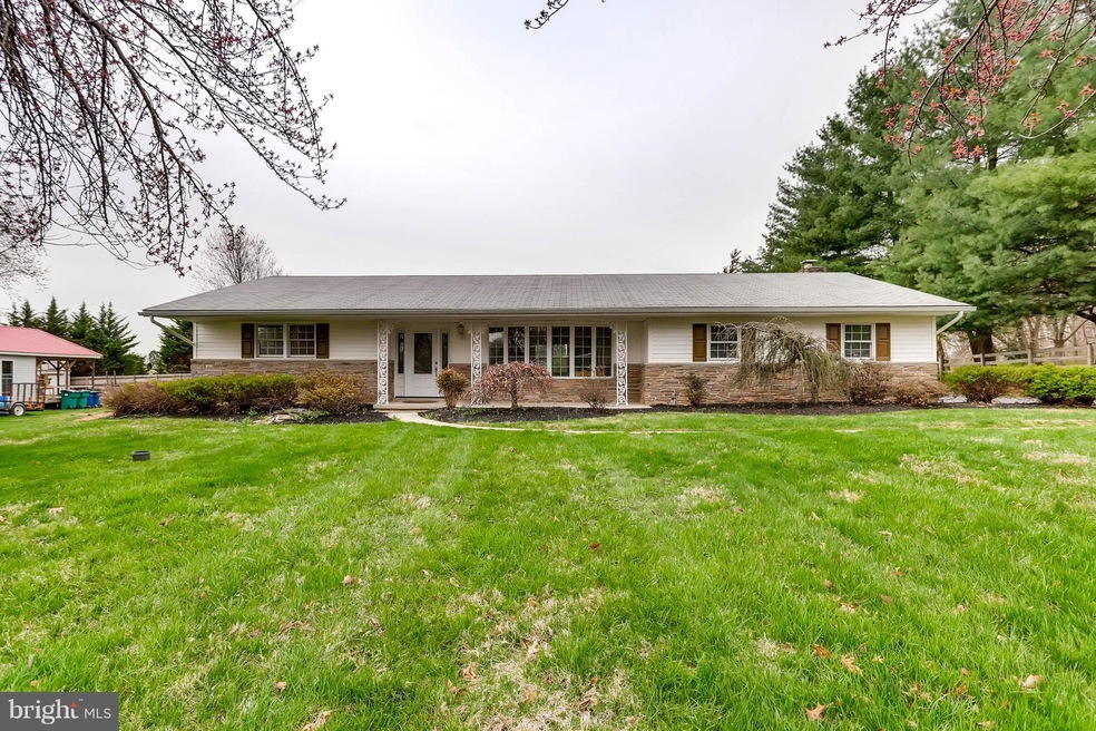 605 Trixsam Rd, Sykesville, MD 21784 - photo 1