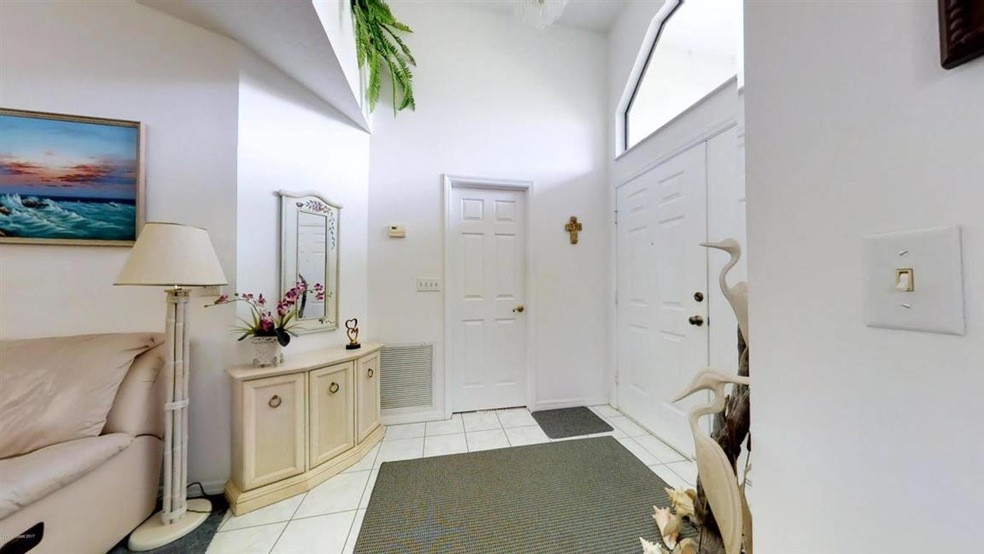 520 Periwinkle Dr, Sebastian, FL 32958 - photo 1