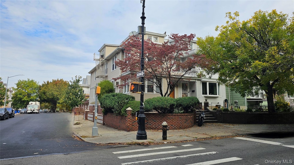 82-03 Myrtle Ave, Glendale, NY 11385 - photo 1