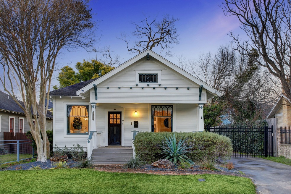 403 Aurora St, Houston, TX 77008 - photo 1