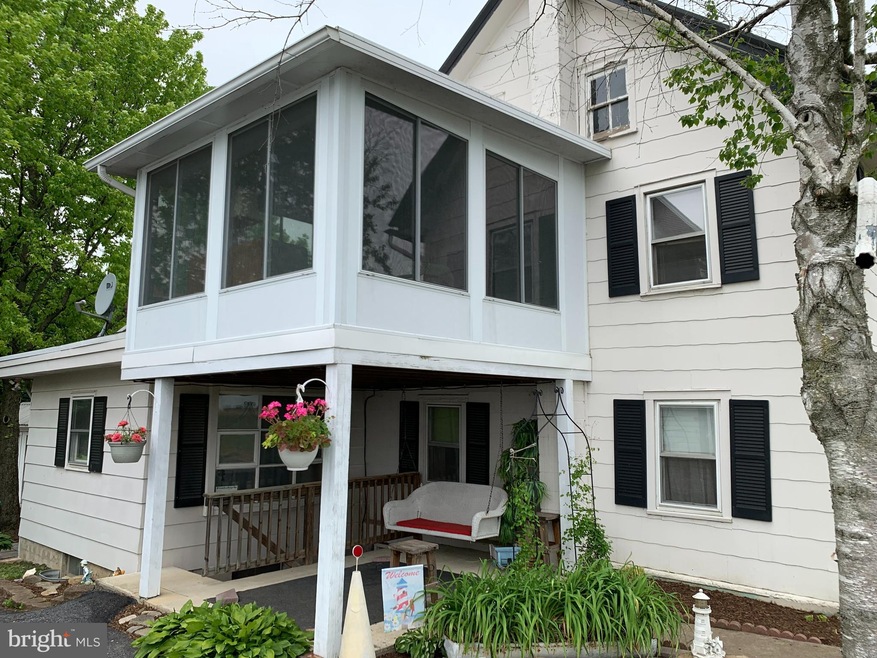 941 N Forge Rd, Palmyra, PA 17078 - photo 1