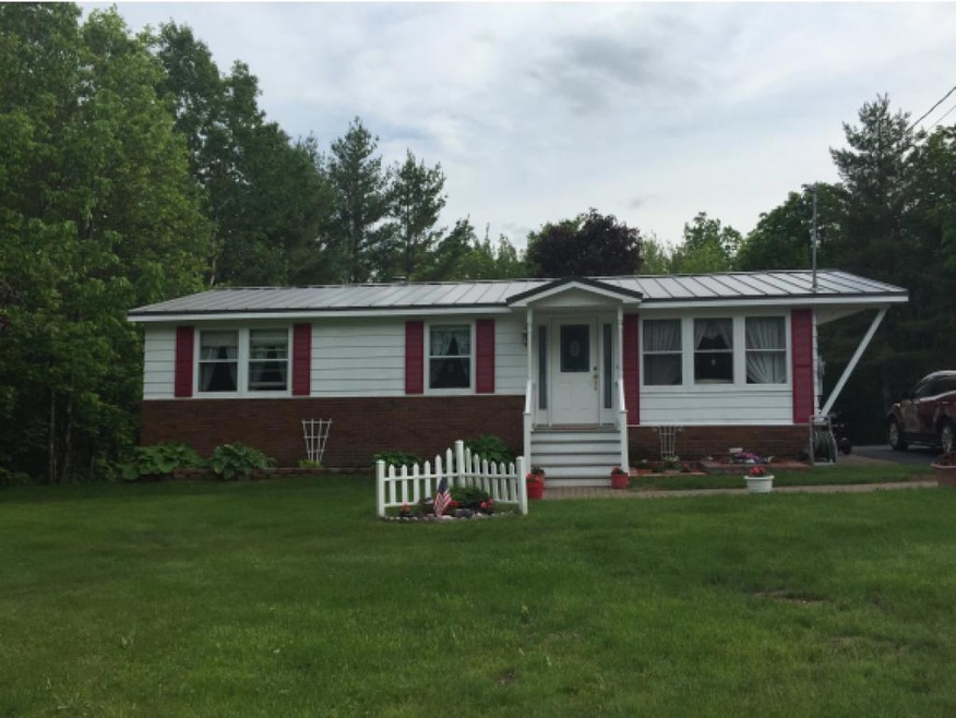 57 Jimtown Rd, Gorham, NH 03581 - photo 1