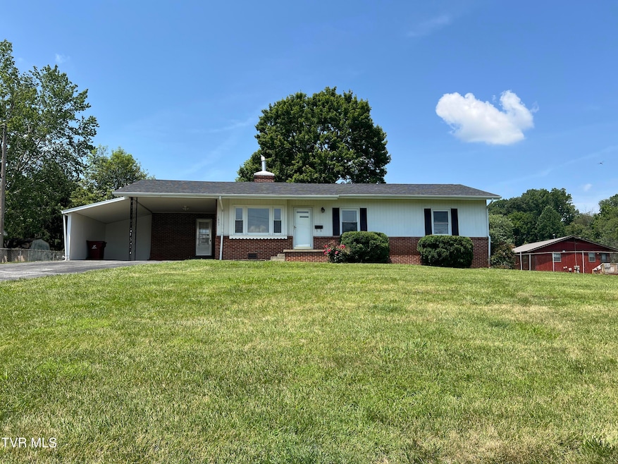 Pending $279,000 • Co-Listing Agent