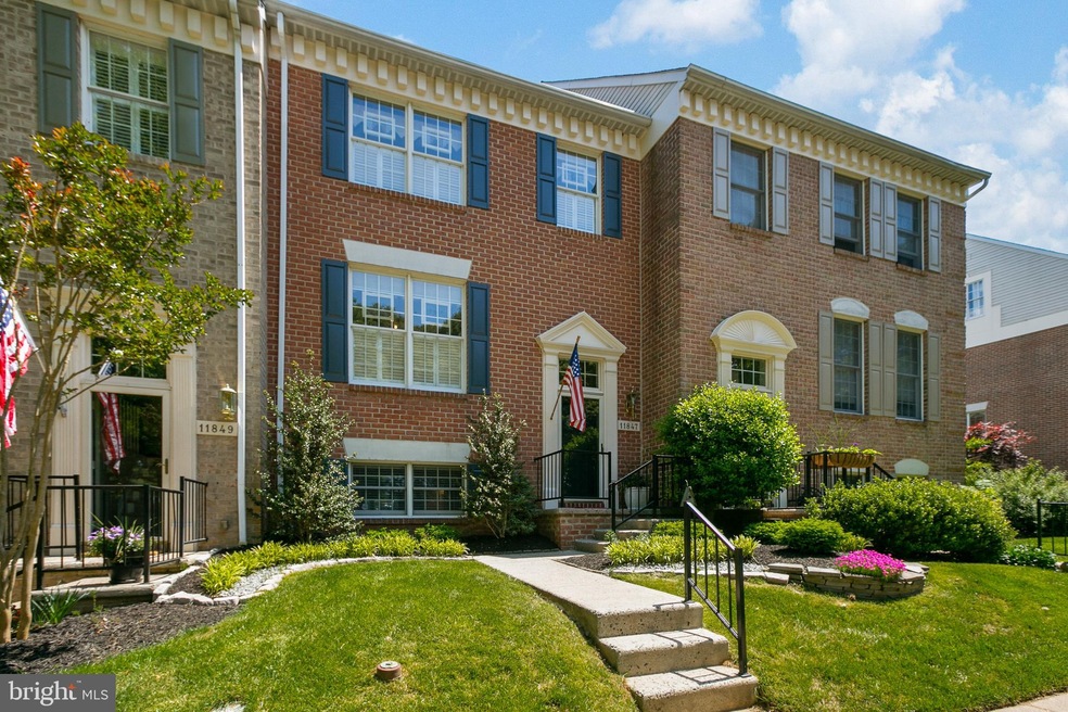 11847 Sherbourne Dr, Lutherville Timonium, MD 21093 - photo 1