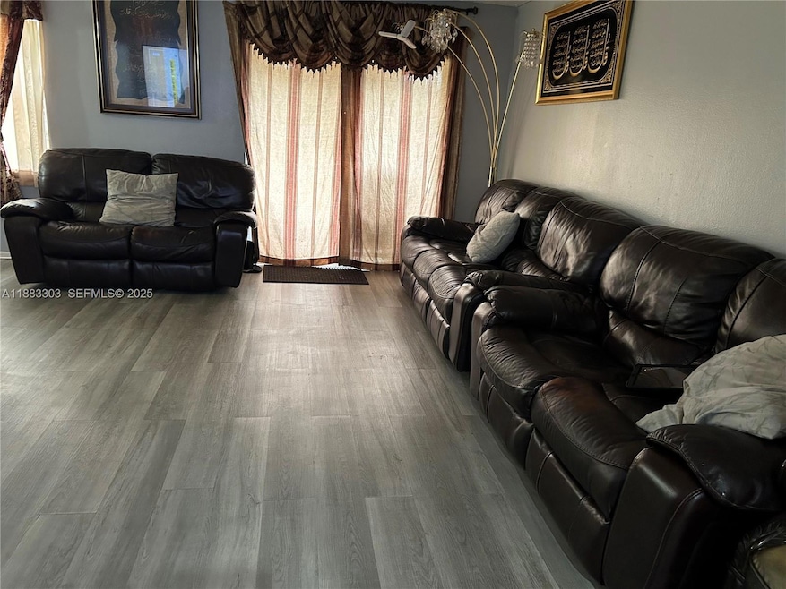 18111 NW 68th Ave unit G206, Hialeah, FL 33015 - photo 1