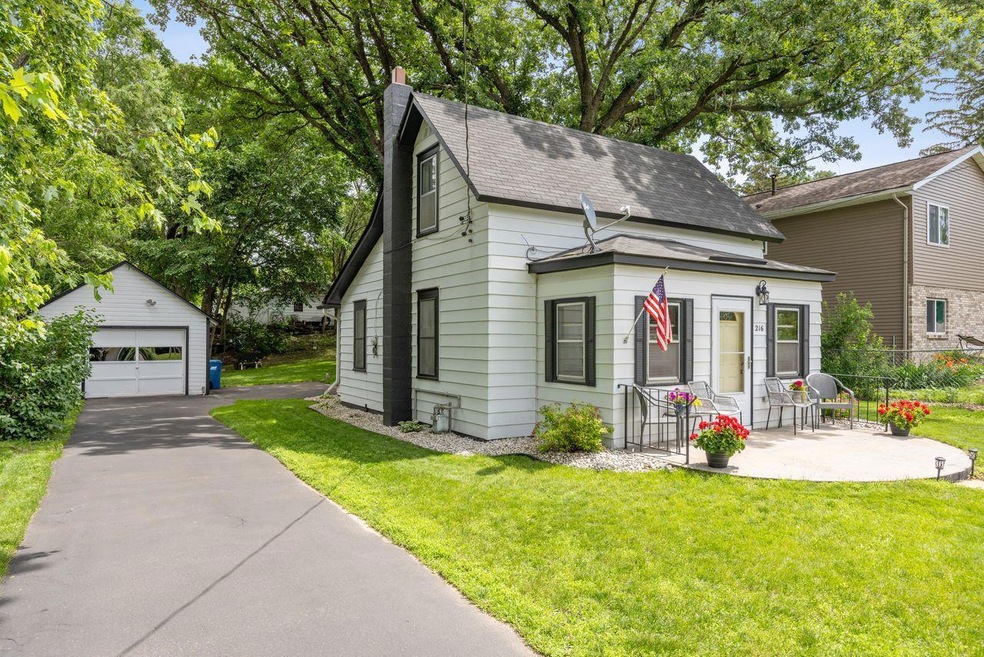 216 5th Ave S, Sauk Rapids, MN 56379 - photo 1