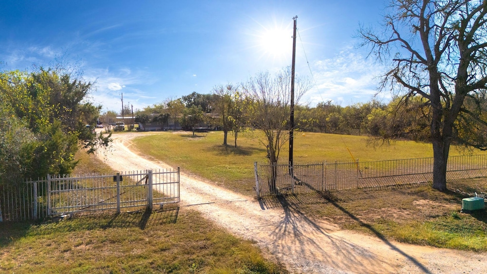 5035 Barth Rd, Lockhart, TX 78644 - photo 1