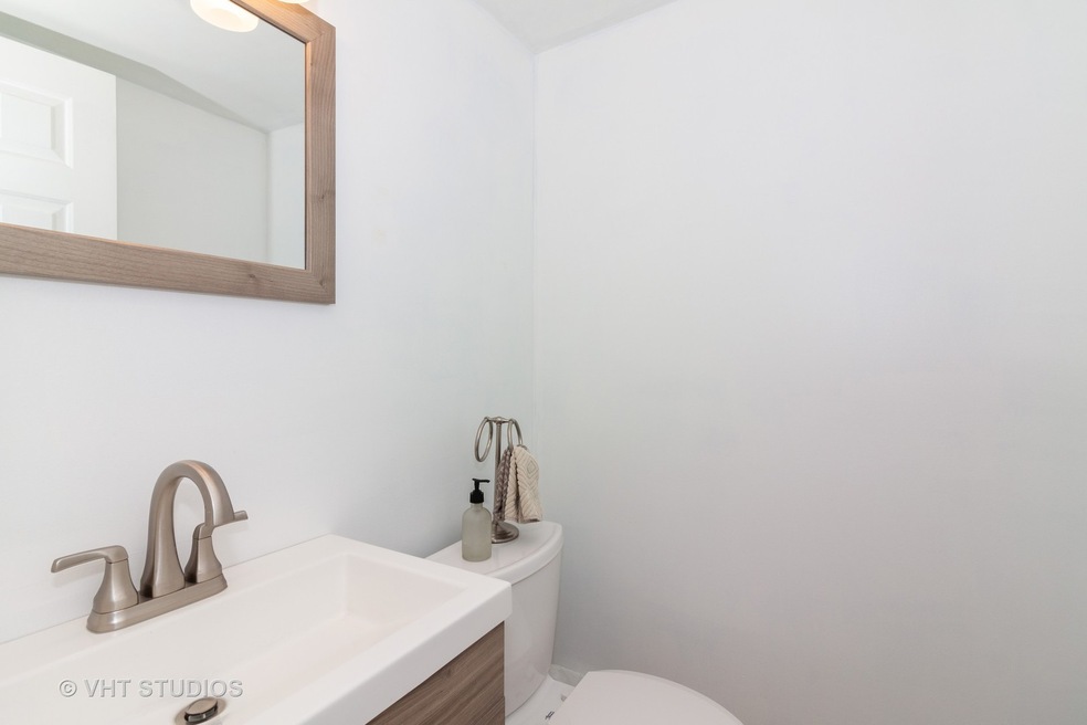 2028 Templar Dr, Naperville, IL 60565 - photo 1