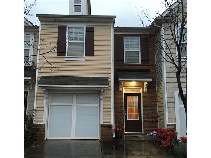 Brick front entry - WELCOME HOME!