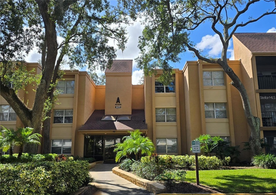 4411 Shady Terrace Ln unit 302, Tampa, FL 33613 - photo 1
