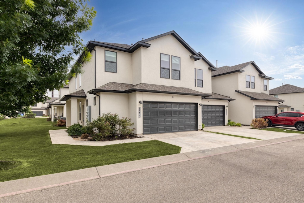 For Rent $2,200/month