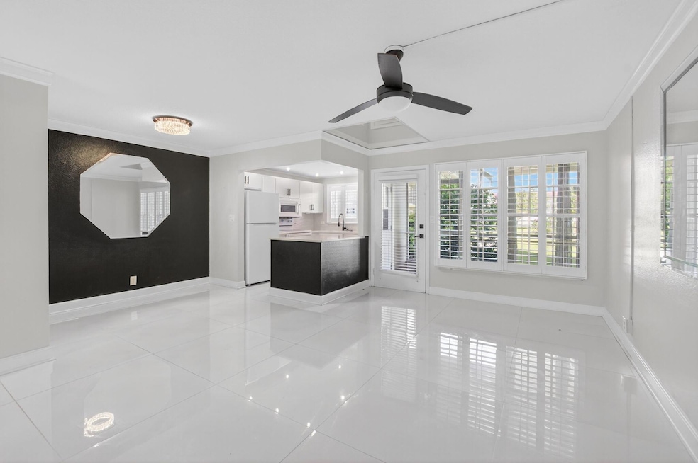 Hampton Gardens Condominium unit 107, Deerfield Beach, FL 33441 - photo 1