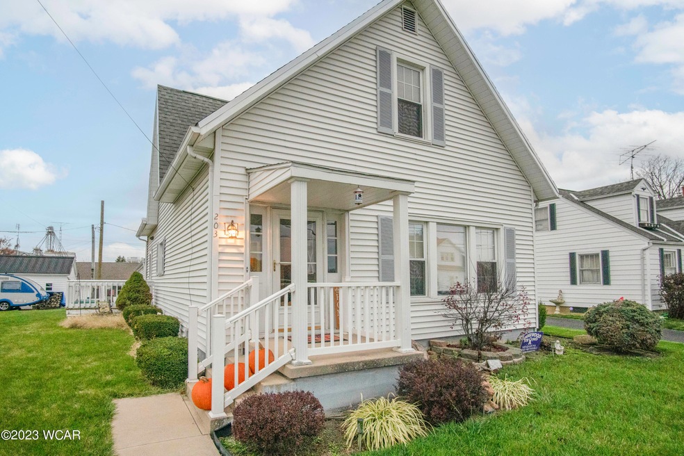203 N Main, Botkins (1 of 43)