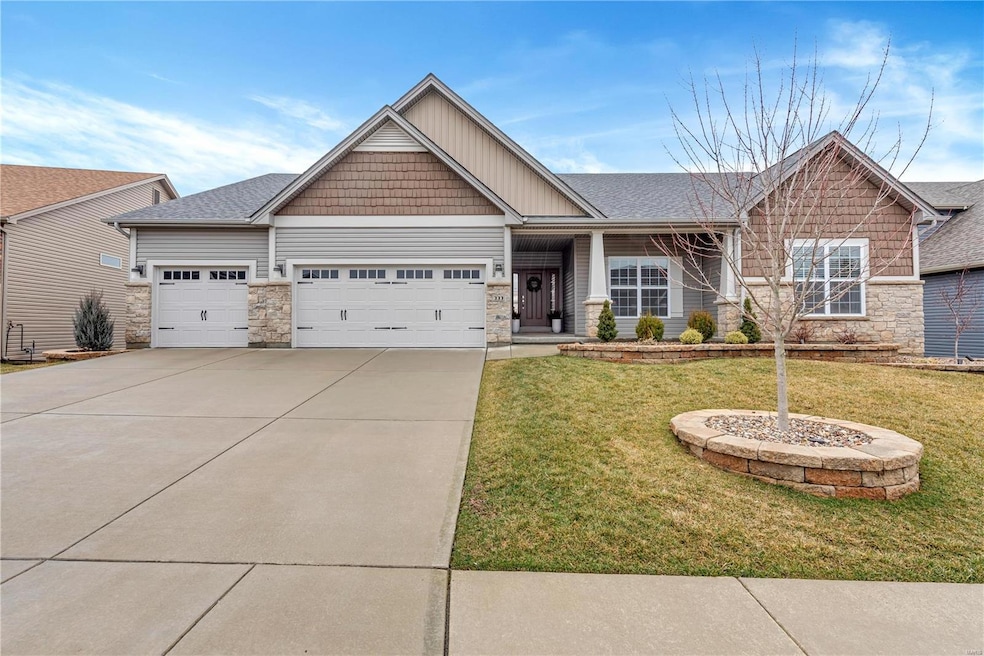 333 Wyndemere Dr, Lake Saint Louis, MO 63367 - photo 1