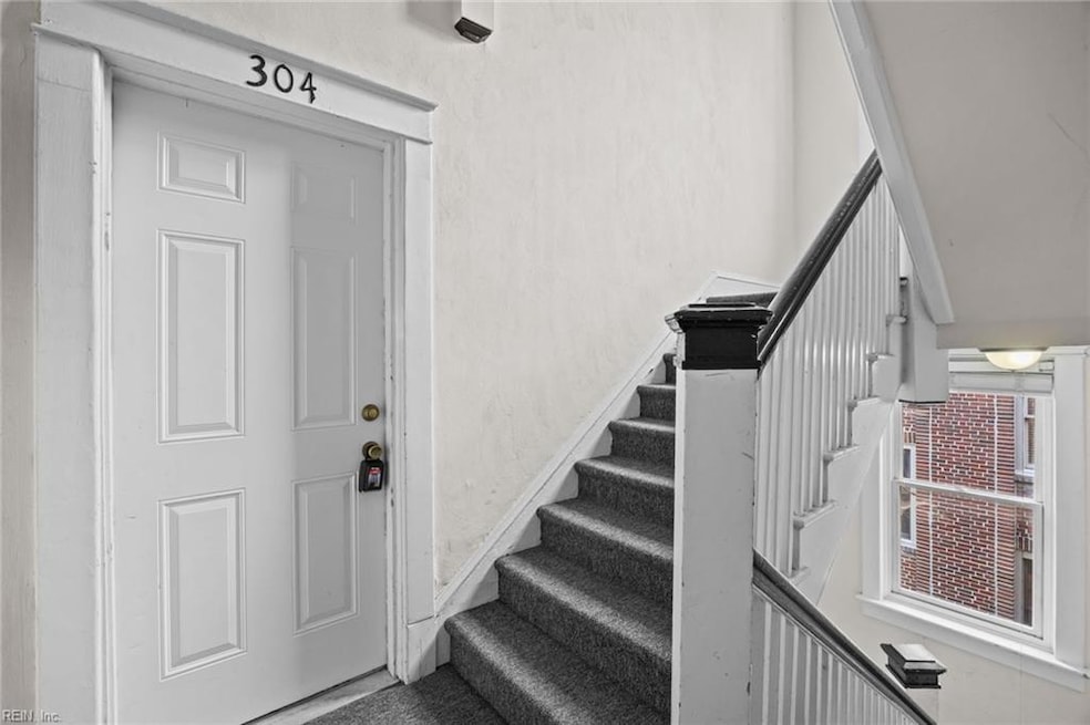 200 W 31st St unit 304, Norfolk, VA 23504 - photo 1
