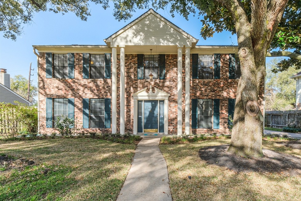 8227 Town Creek Dr, Houston, TX 77095 - photo 1
