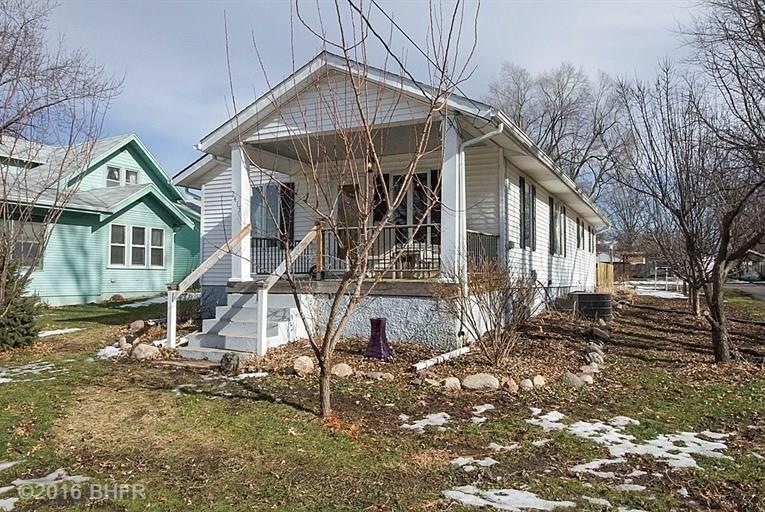 2415 53rd St, Des Moines, IA 50310 - photo 1