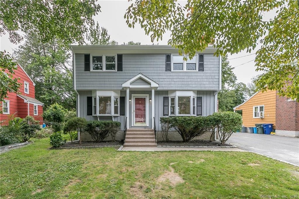 154 Forestview Rd, Bridgeport, CT 06606 - photo 1