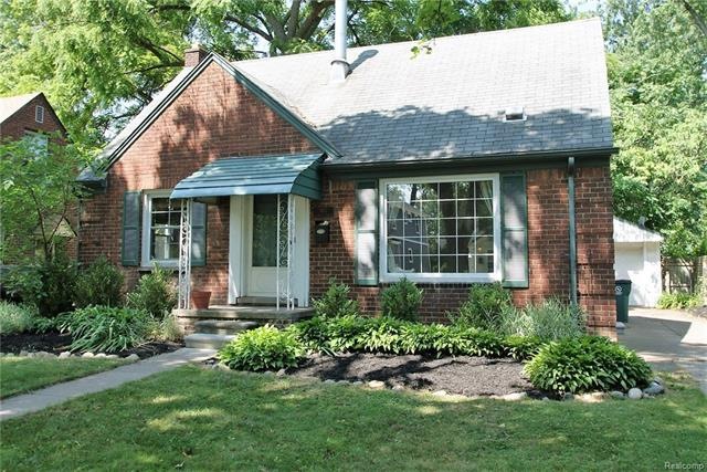 Maple 1417 N (Ext) (1).JPG