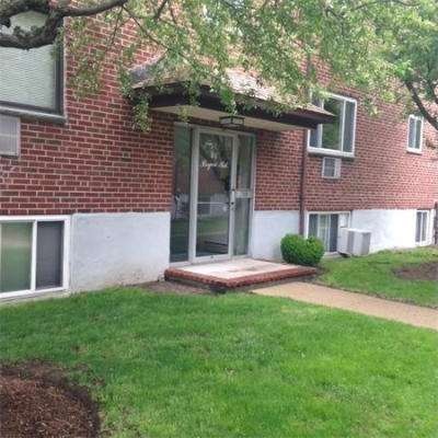 64 Bryon Rd unit 5, Chestnut Hill, MA 02467 - photo 1